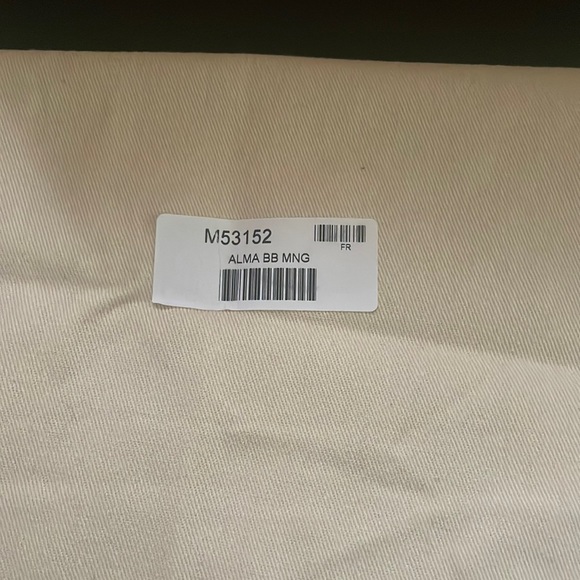 Louis Vuitton Alma BB - Picture 9 of 10